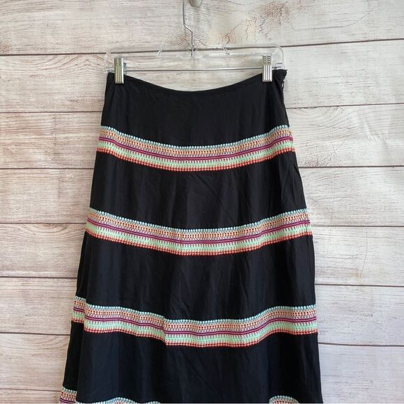BAMBOO TRADERS TIERED MIDI SKIRT IN BLACK - Picture 2 of 6